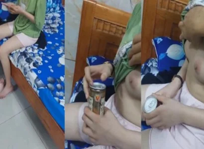 Em người yêu mới lớn và quấn quýt trong nhà nghỉ
