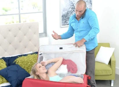 Món quà bất ngờ nằm trong vali